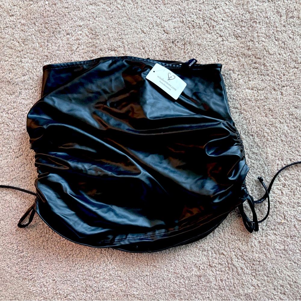 Windsor tube top faux leather Zipper back size L
